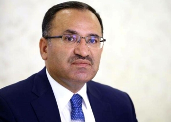 Bozdağ: Yeni anayasayı Türkiye eninde sonunda başaracaktır