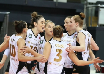 VakıfBank, Kupa Voley'de Dörtlü Final'e yükseldi