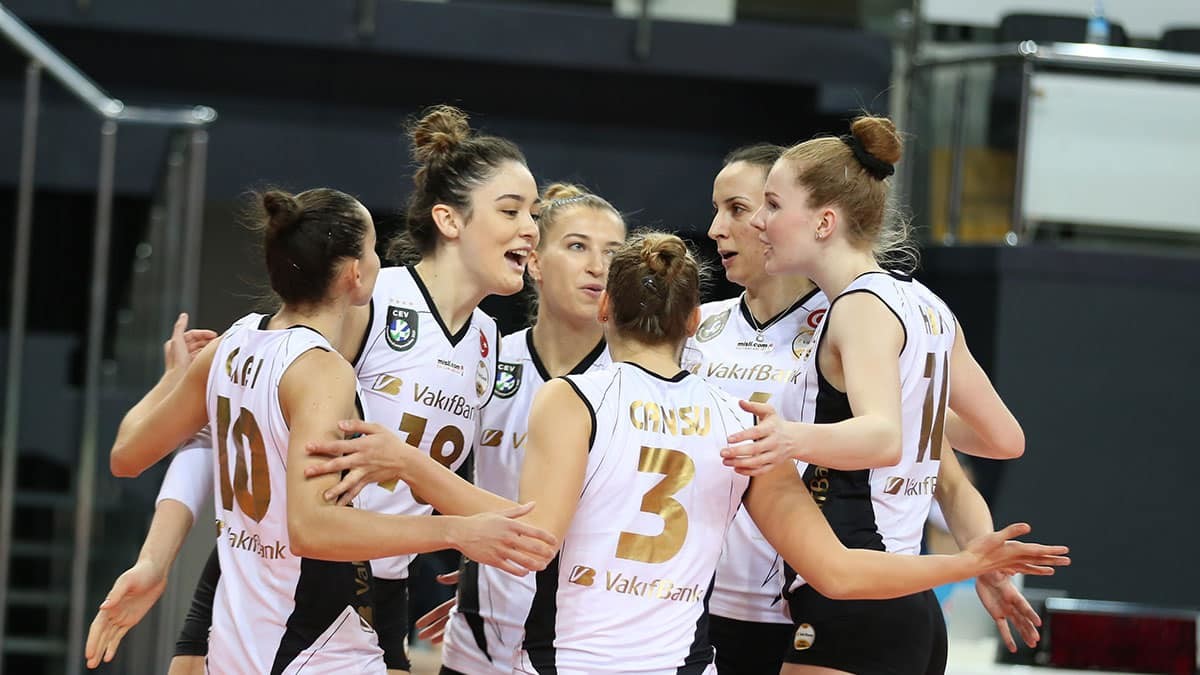 VakıfBank, Kupa Voley'de Dörtlü Final'e yükseldi