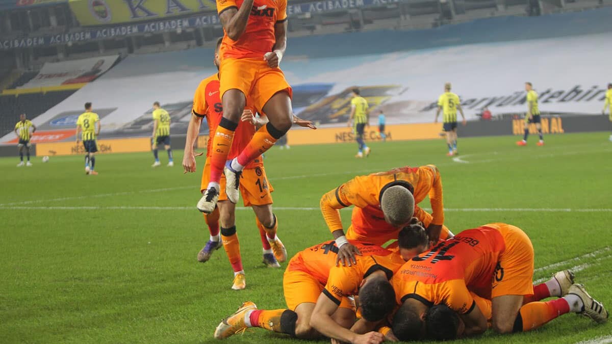 Galatasaray bir tarihi galibiyete imza attı