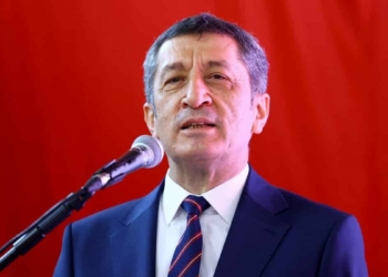 Ziya Selçuk: 1 günlük erteleme için özür dilerim