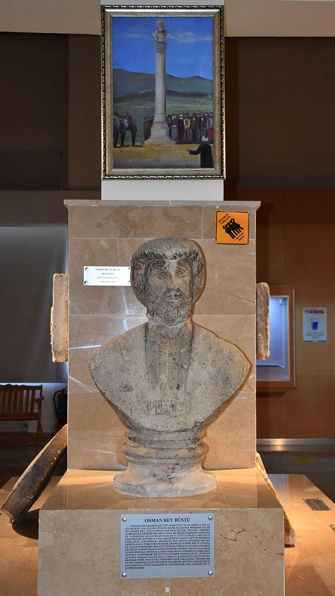 Osman Gazi'nin büst heykeli sergileniyor