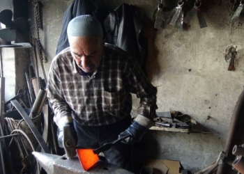 60 yıllık demirci; Bu iş ölüyor