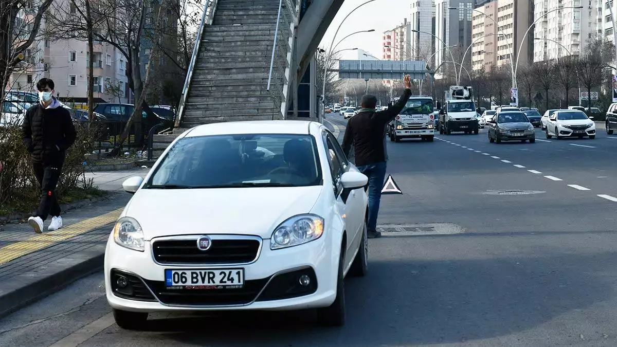 Ücretsiz araç çekici hizmeti devam ediyor