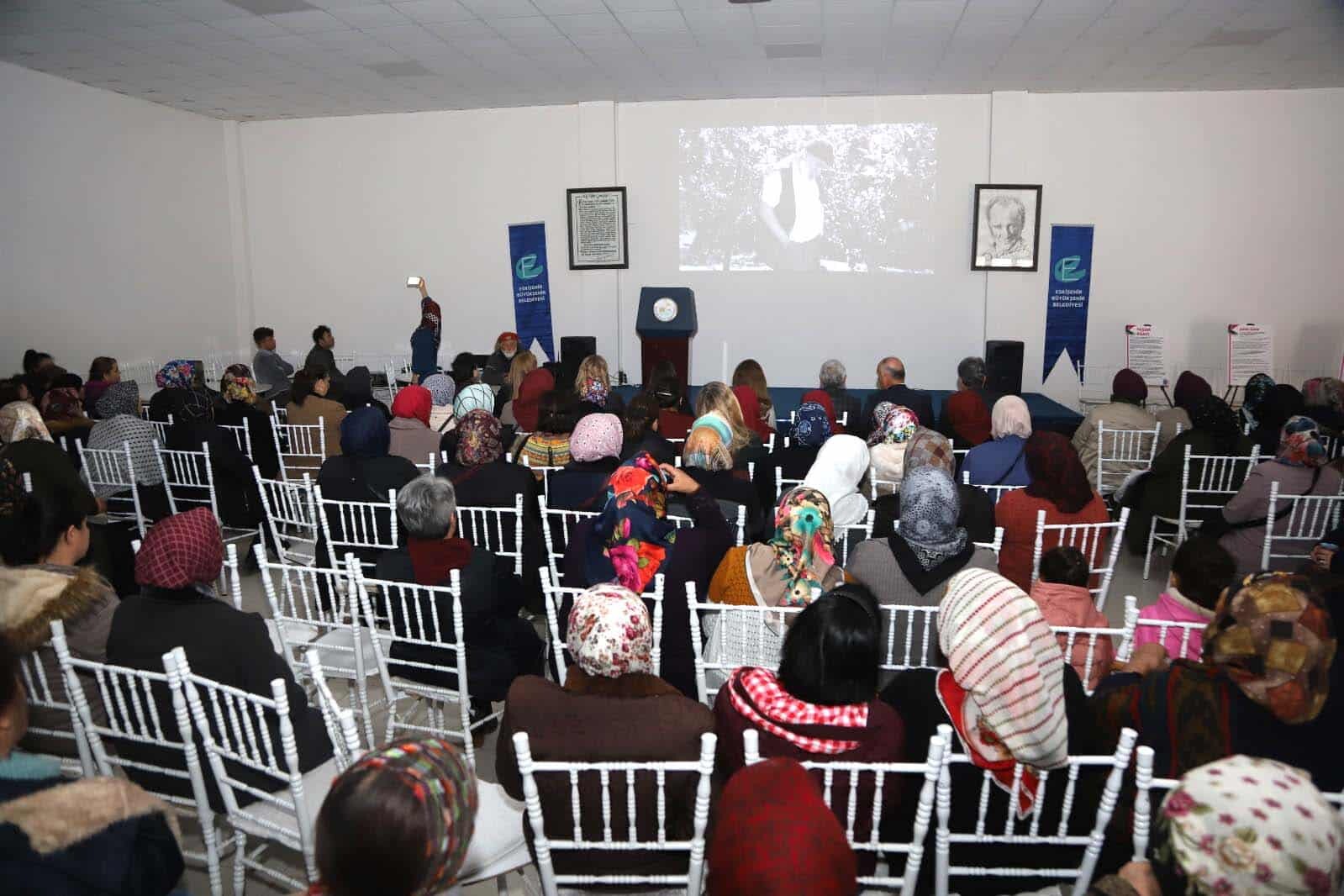 Pandemiye rağmen 8 Mart'ta kadınların gücü