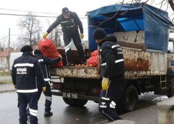 İhtiyaç sahiplerine 40 ton soğan desteği