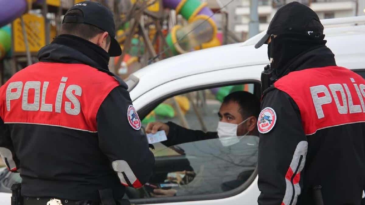 Çeşitli suçlardan aranan 1373 kişi yakalandı