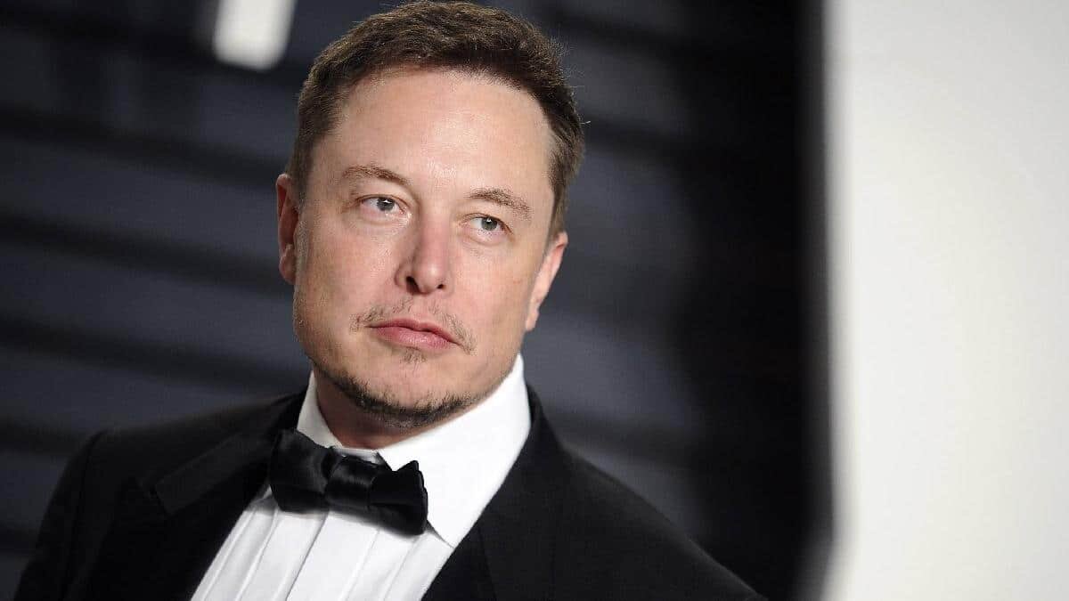 Musk 27 milyar dolar zarar etti