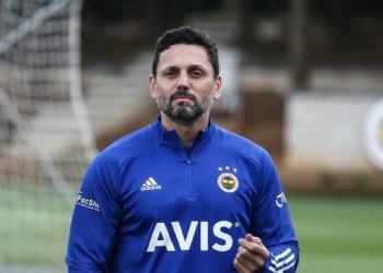 Fenerbahçe Erol Bulut ile yollarını ayırdı