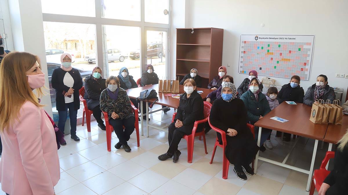 Psikolojik ve ekonomik şiddetin karşısındayız