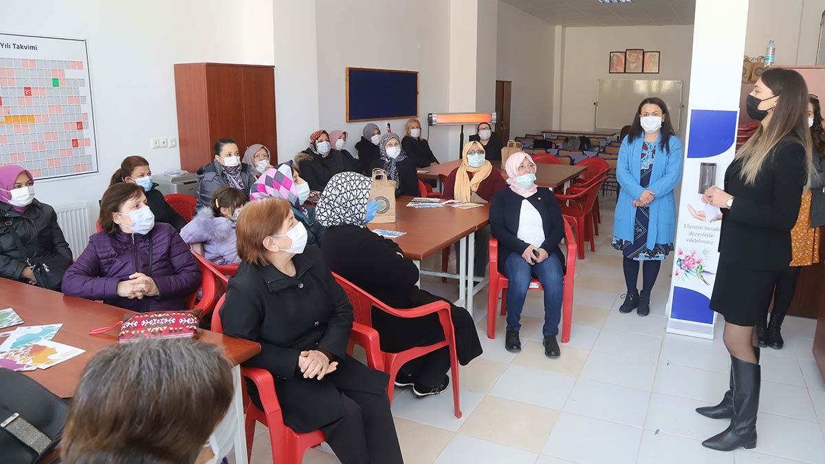 Psikolojik ve ekonomik şiddetin karşısındayız