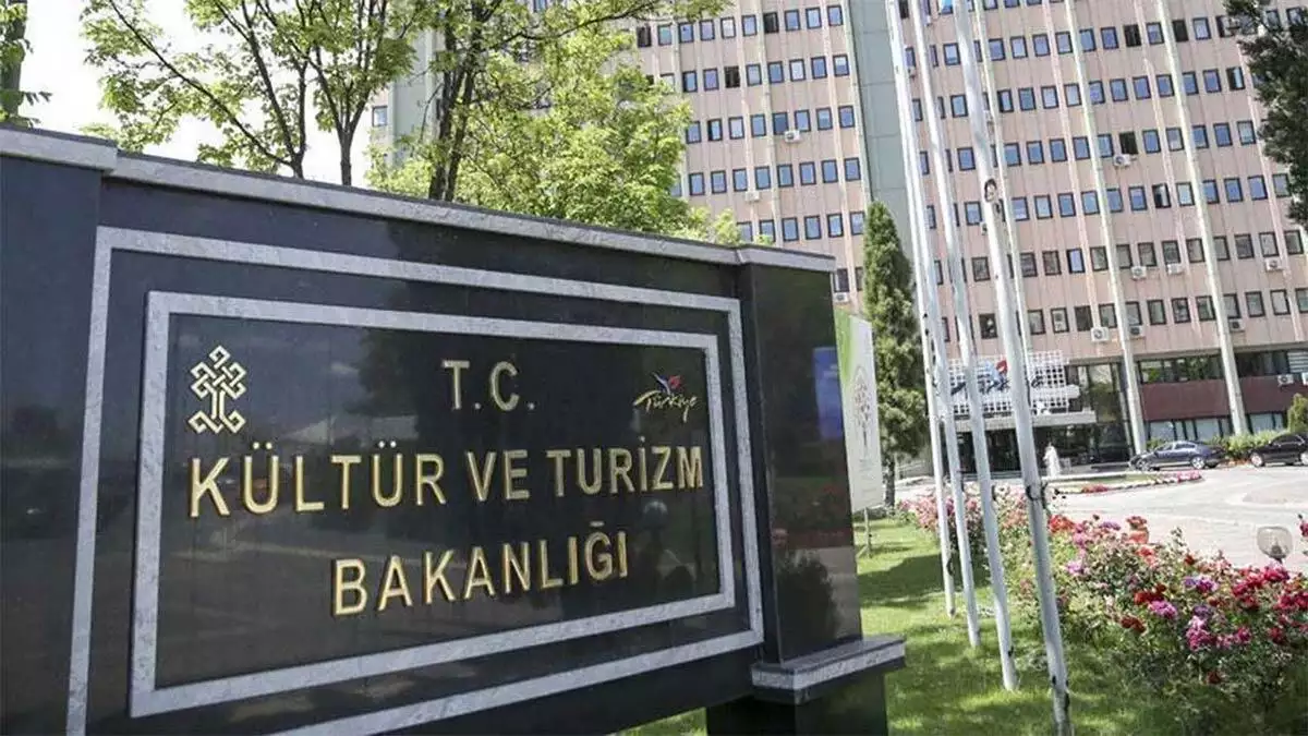 Korolardan türk kelimesinin çıkarılmasına tepki