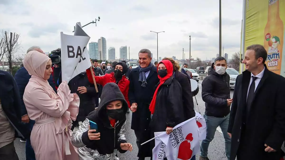 Sarıgül: küçük ölçekli çiftçileri destekleyeceğiz