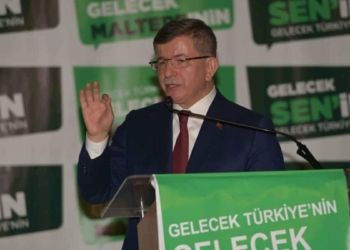 Davutoğlu: İktidarın 4 aylık tiyatrosu sona erdi