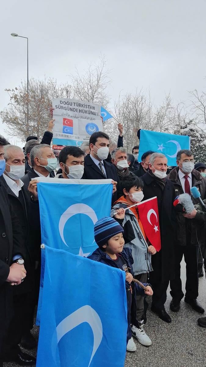 Çin'de yaşanan soykırıma sessiz kalamayız