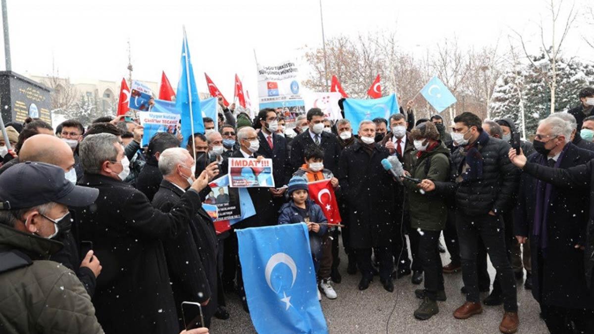 Çin'de yaşanan soykırıma sessiz kalamayız