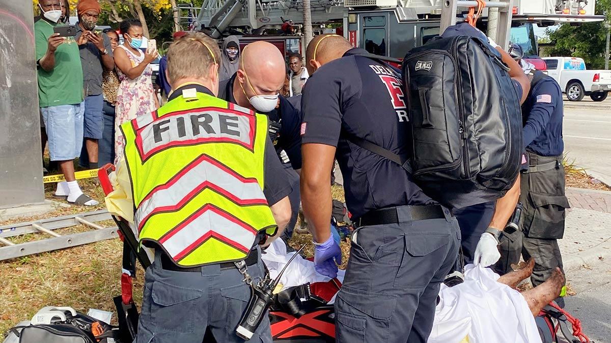 Kanalizasyon çukurundan bir kadın kurtarıldı