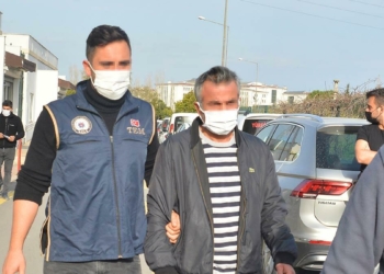 Adana'da FETÖ operasyonu; 5 gözaltı