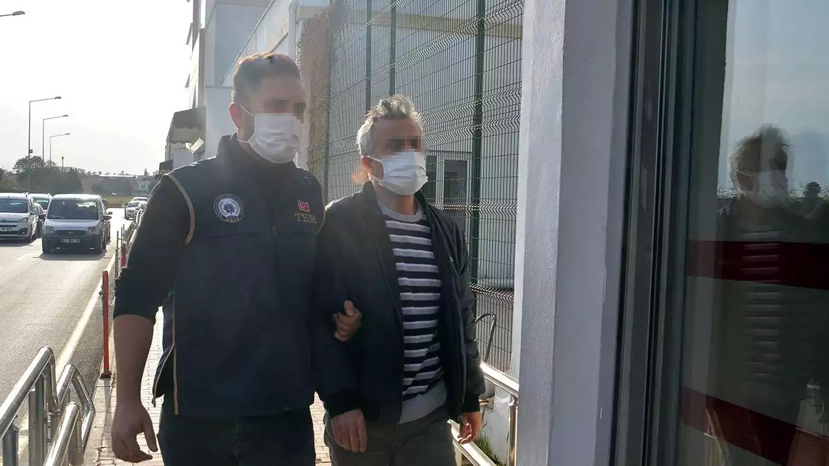 Adana'da fetö operasyonu; 5 gözaltı