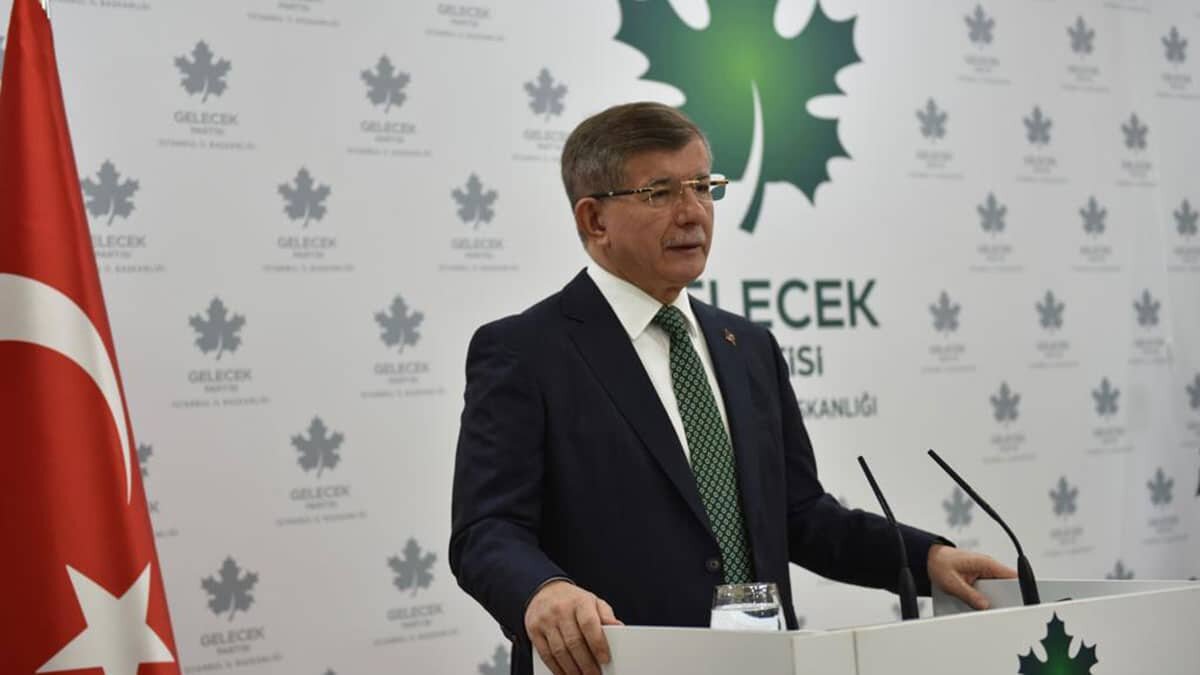 Kadın cinayetlerine karşı ortak bir tavırda birleşelim