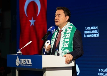 Babacan: Ülkeyi yayık ayranına çevirdiniz