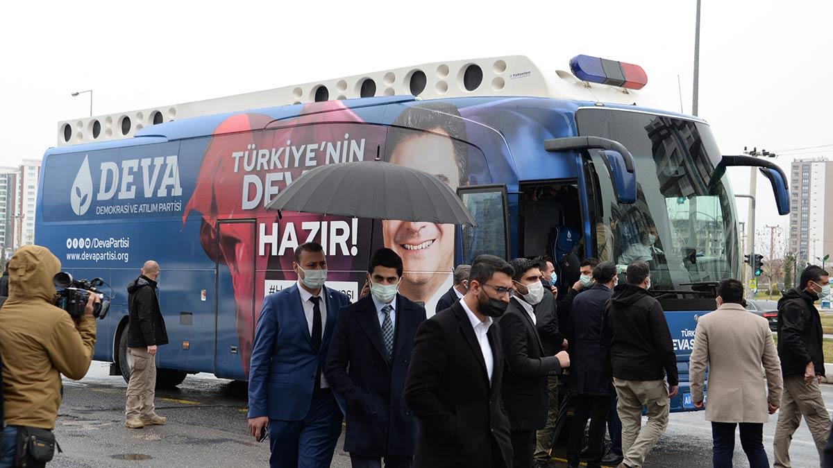 Deva Partisi Genel Başkanı Ali Babacan, Abdullah Gül'ün partimize kuruluş aşamasında fikri katkıları olduğunu ve açık destek verdiğini söyledi.