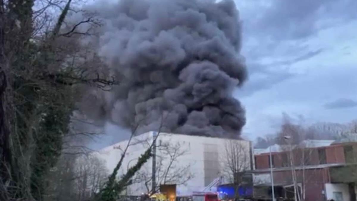 Alüminyum şirketinin tesisinde dev yangın çıktı