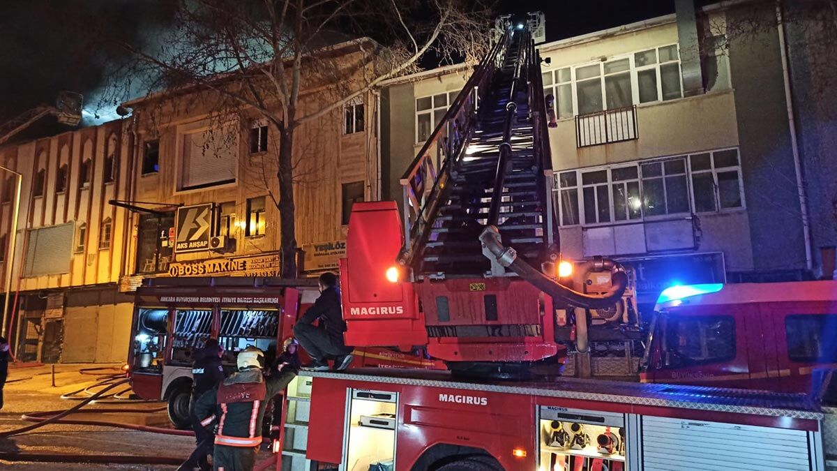 Ankara'da mobilya atölyesindeki yangın korkuttu