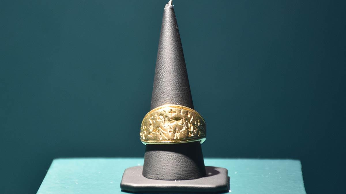 Arkeoloji Müzesi'ndeki mühür yüzük ilgi çekiyor