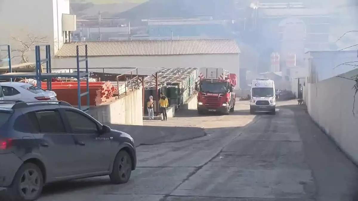 Arnavutköy'de fabrikada patlama