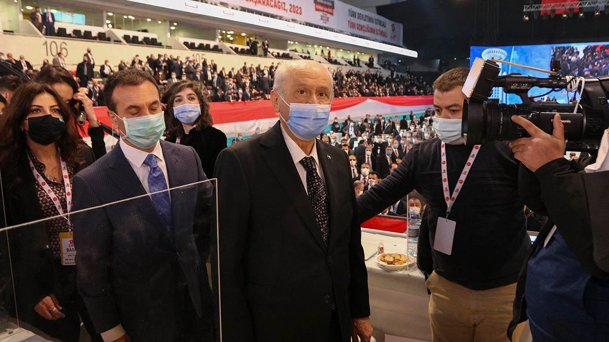 MHP Genel Başkanı Devlet Bahçeli, HDP'nin kapatılması için açılan davaya ilişkin "HDP açılmamak üzere kapatılmalıdır" dedi.