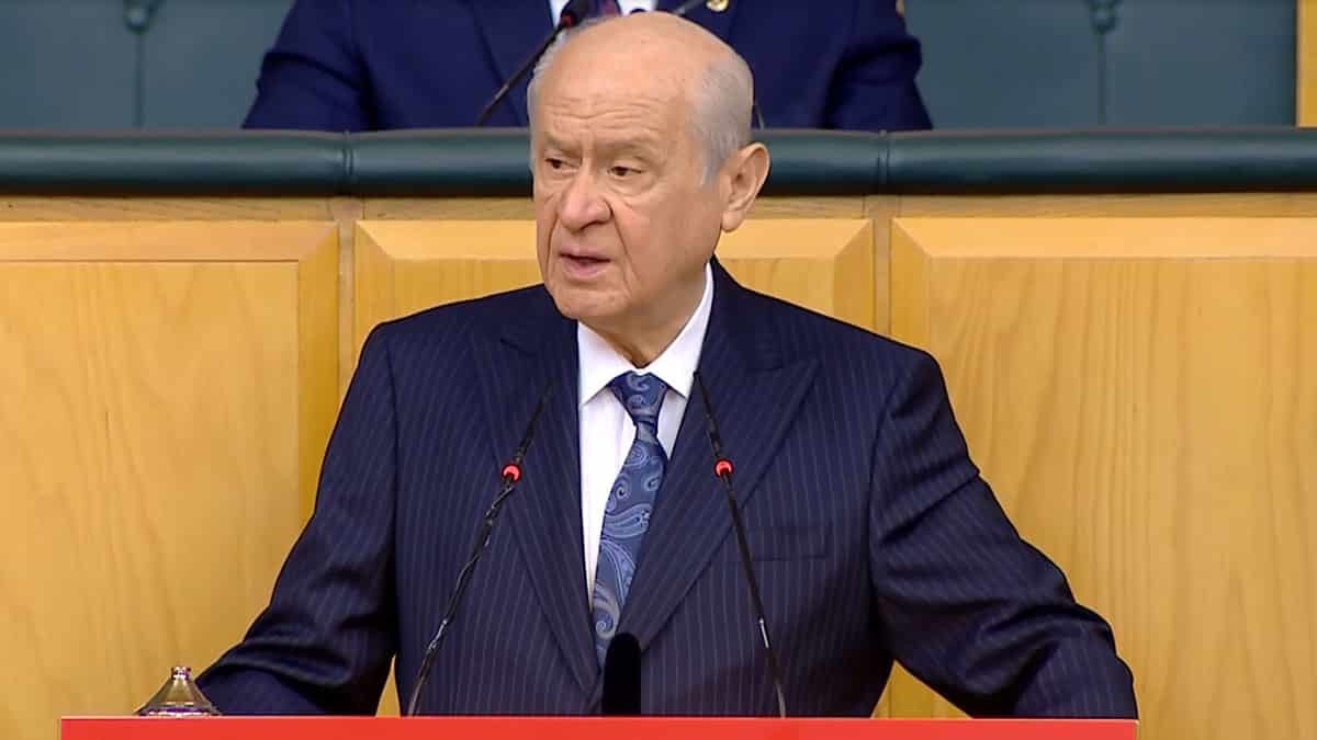 Devlet Bahçeli: Türkiye bir hukuk devletiyse HDP'nin kapatılması şarttır, HDP tarih ve millet önünde suçludur, ittifak ortakları ağır bir vebal altındadır.