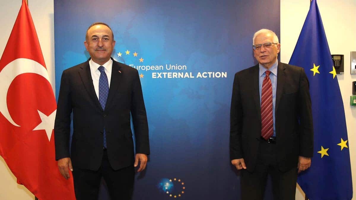 Çavuşoğlu NATO Dışişleri Bakanı Toplantısı'na katılıyor