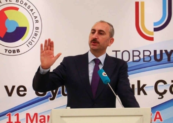 Milletimiz sivil anayasaya kavuşmayı hak etmekte
