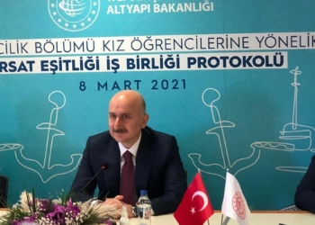 Kamuda çalışan kadın oranı yüzde 39'a yükseldi