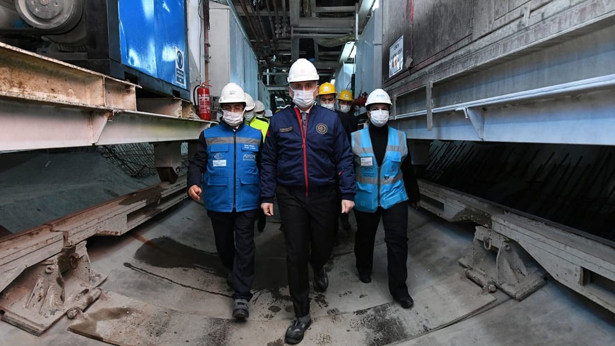 Bugün de en önemli projelerimizden olan, Küçükçekmece - Halkalı - Kayaşehir - Başakşehir - Arnavutköy - İstanbul Havalimanı Metro hattının Olimpiyatköy - Halkalı kesimindeki tünelimize ilk kazmayı vuruyoruz.