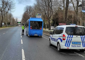 Beşiktaş'ta toplu ulaşım araçları denetlendi