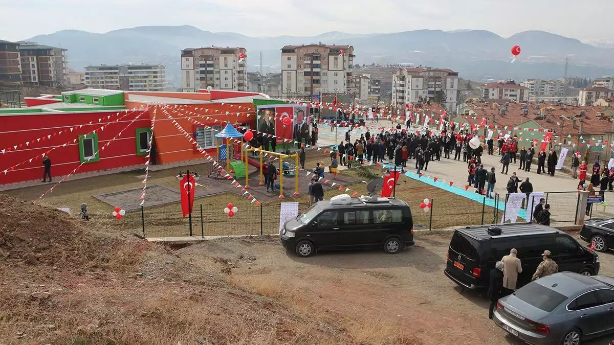 Yıldırım, "türkiye büyük bir ülke, imkanları geniş bir ülke, fırsatları geniş bir ülke. Bu pandemi süreci bize bambaşka fırsatlar sunacak"