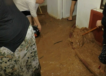 Çok sayıda ev su altında kaldı
