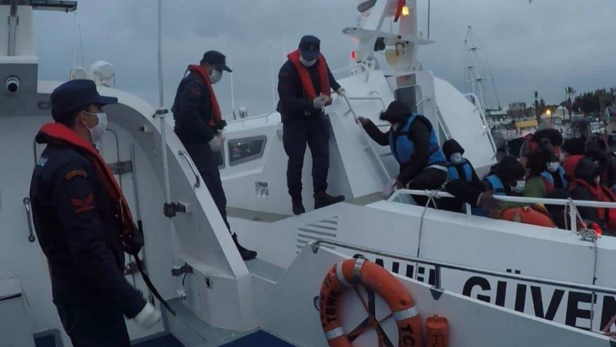Bodrum'da 34 kaçak göçmen kurtarıldı