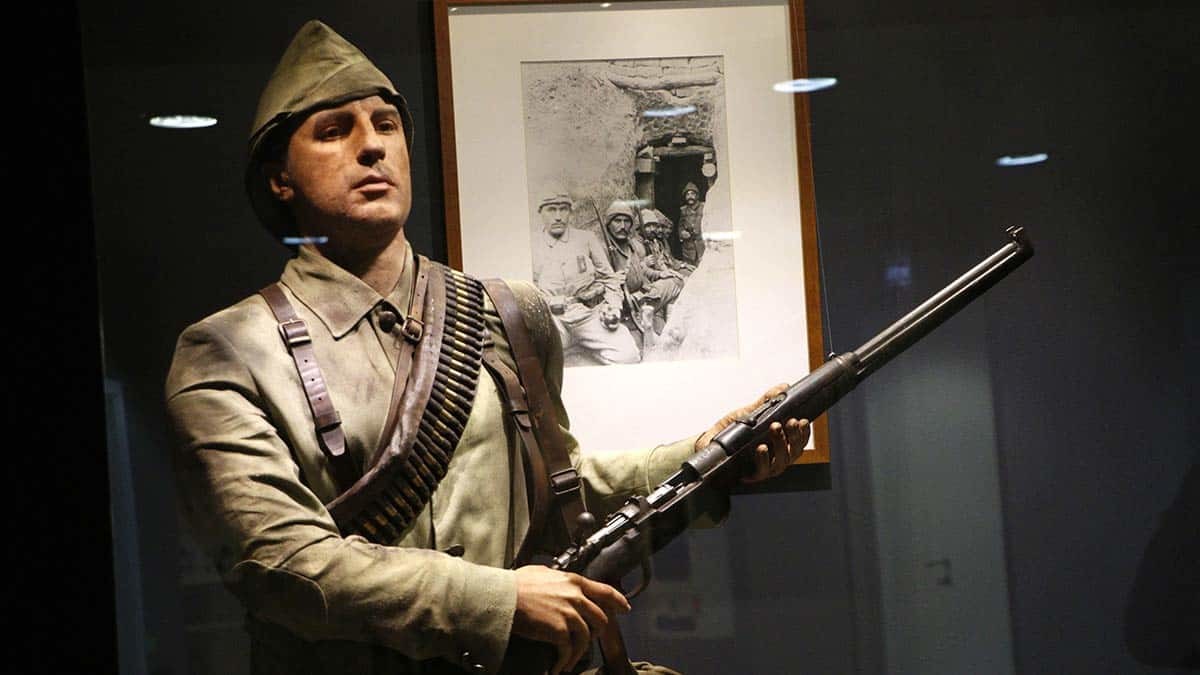 Mehmetçiğin hatıralarına saygısızlık yapılıyor