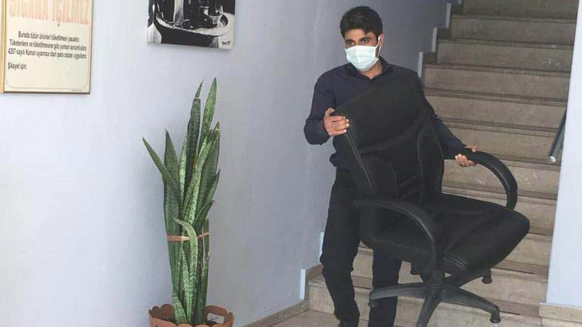 CHP'li Başkan'ın makam koltuğu haczedildi