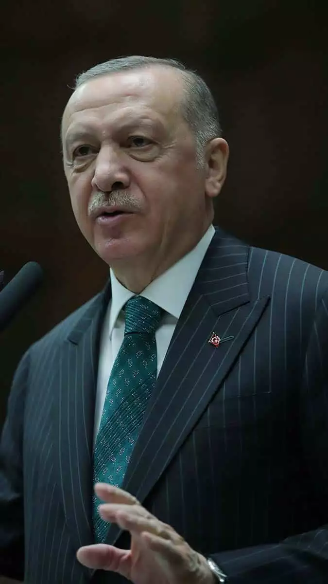 Erdoğan, "tutturmuşlar 'şu kadar para nerede? ' o kadar para, hepsi merkez bankası'nda kaybolan bir şey yok" dedi.