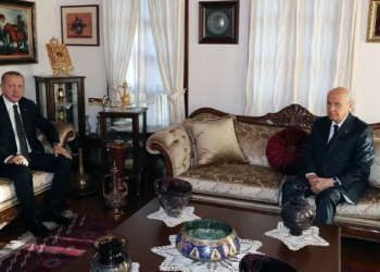 Erdoğan Bahçeli'yi evinde ziyaret etti