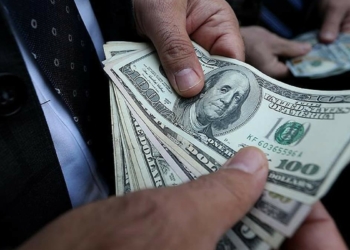 Dolar hafta ortasında 7.30 lirayı aştı