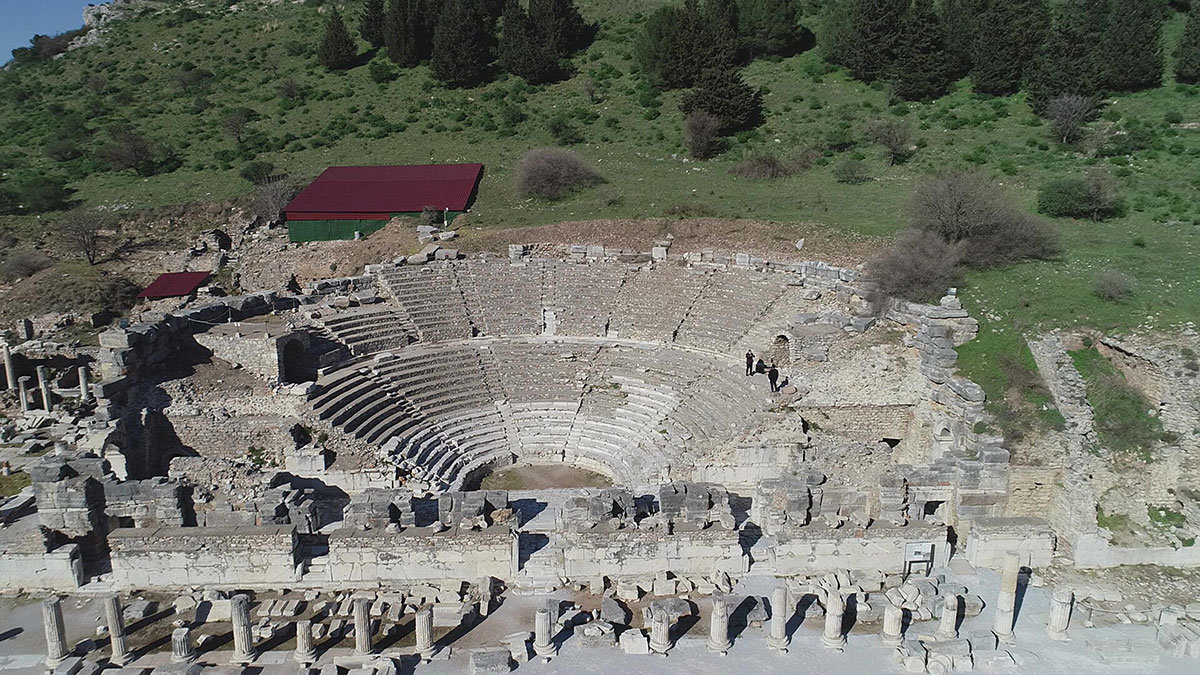 Efes Antik Kenti ziyaretçilerin uğrak yeri oldu