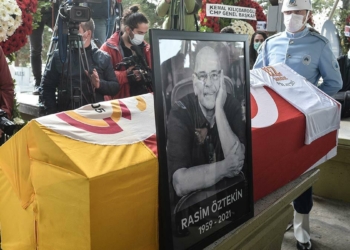 Usta oyuncu Rasim Öztekin'e veda