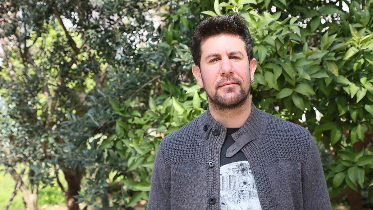 Antalya Büyükşehir Belediyesi'nin falezlerin ışıklandıracağına ilişkin projenin durdurulması istenerek, falezleri ışıklandırmayın trafiğe kapatın denildi.