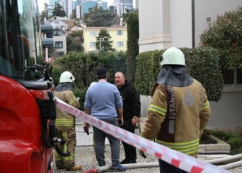 Cem Yılmaz'ın evinde yangın çıktı