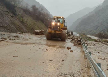 Hakkari'de sağanak sonrası sel ve heyelan